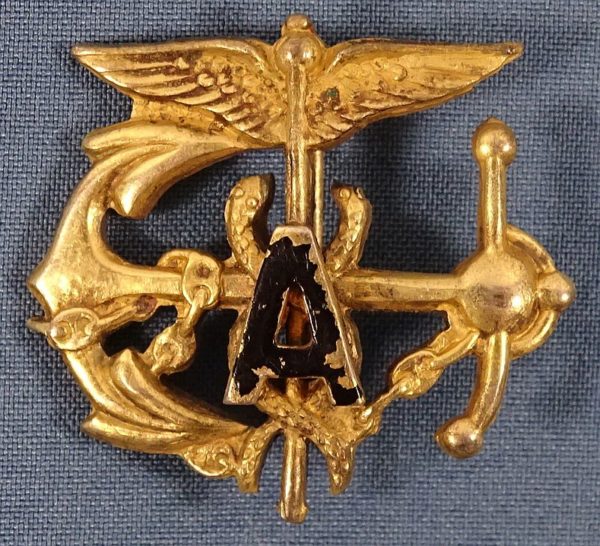 WWII U.S. Public Health Service Ambulance Officer Sterling Pin Back Collar Insignia