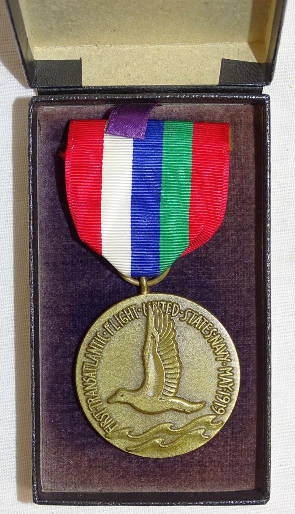 U.S. Navy NC4 1919 TransAtlantic Flight Medal Griffin Militaria