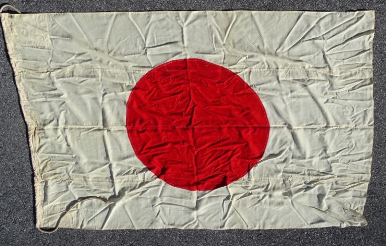 Pair Of WWII Japanese Navy Flags From Destroyer Yakaze – Griffin Militaria
