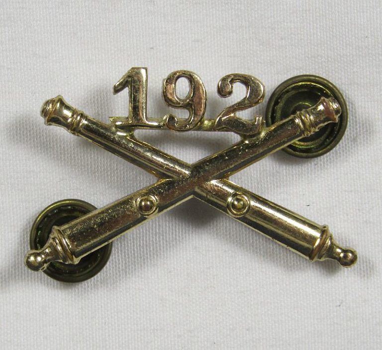 192nd Field Artillery Officer Collar Insignia Griffin Militaria