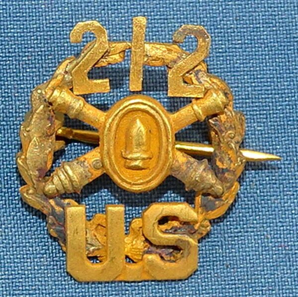 212th Coast Artillery Lapel Badge