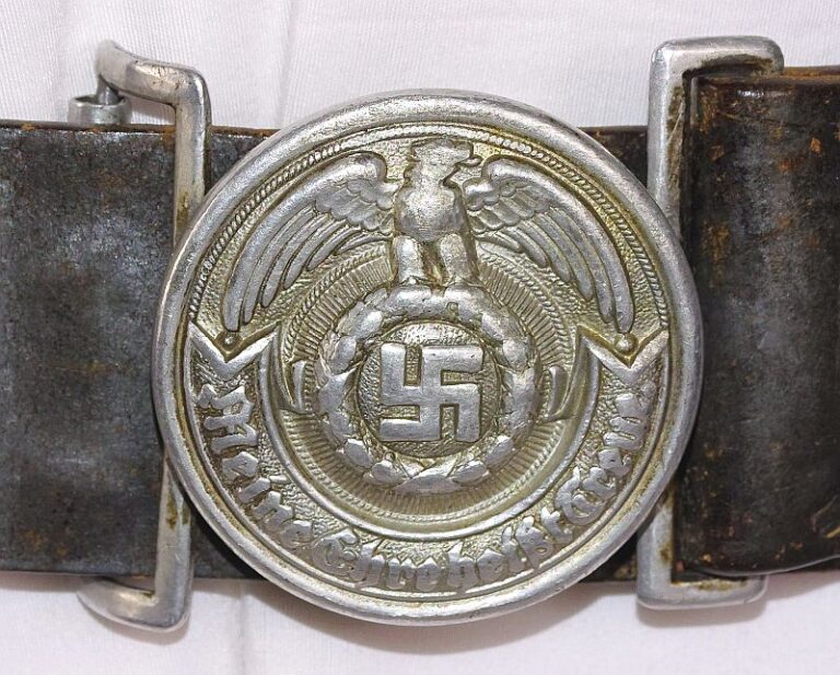 Allgemeine SS / Waffen SS Officer Belt and SS Marked Cross Belt with ...