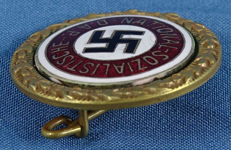 Nazi Party NSDAP 24 mm Gold Party Badge Number 72959 by Josef Fuess of ...