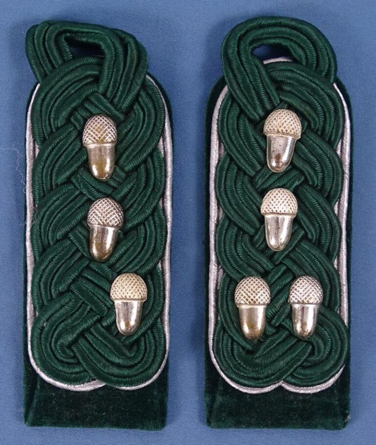 Pair German National Forest Service Officer Shoulder Boards – Griffin ...