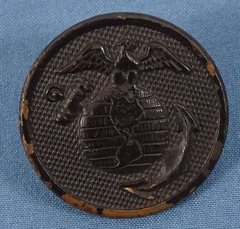 WWI U.S. Marine Corps Collar Disk – Griffin Militaria