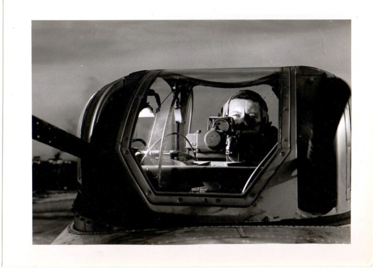 Photograph of B-24 Turret Gunner– 6″ X 8-1/4 – Griffin Militaria