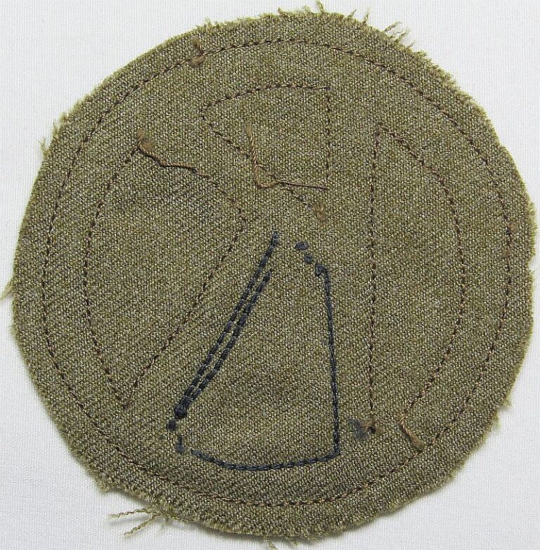 95th Division Artillery Patch Griffin Militaria