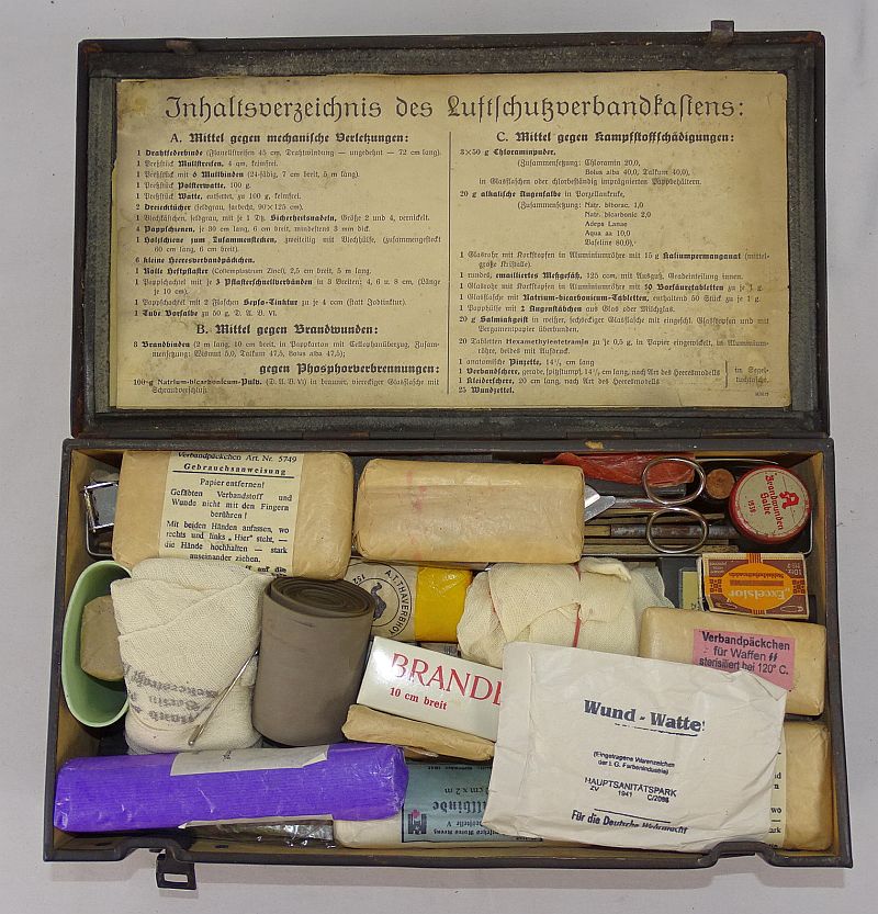 WWII German Luftschutz / Sicherheits und Hilfs Dienst Medical Kit