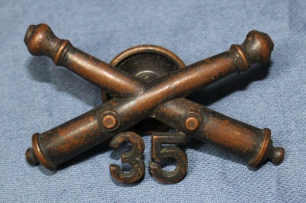 Model 1905 35th Artillery Visor Cap Badge