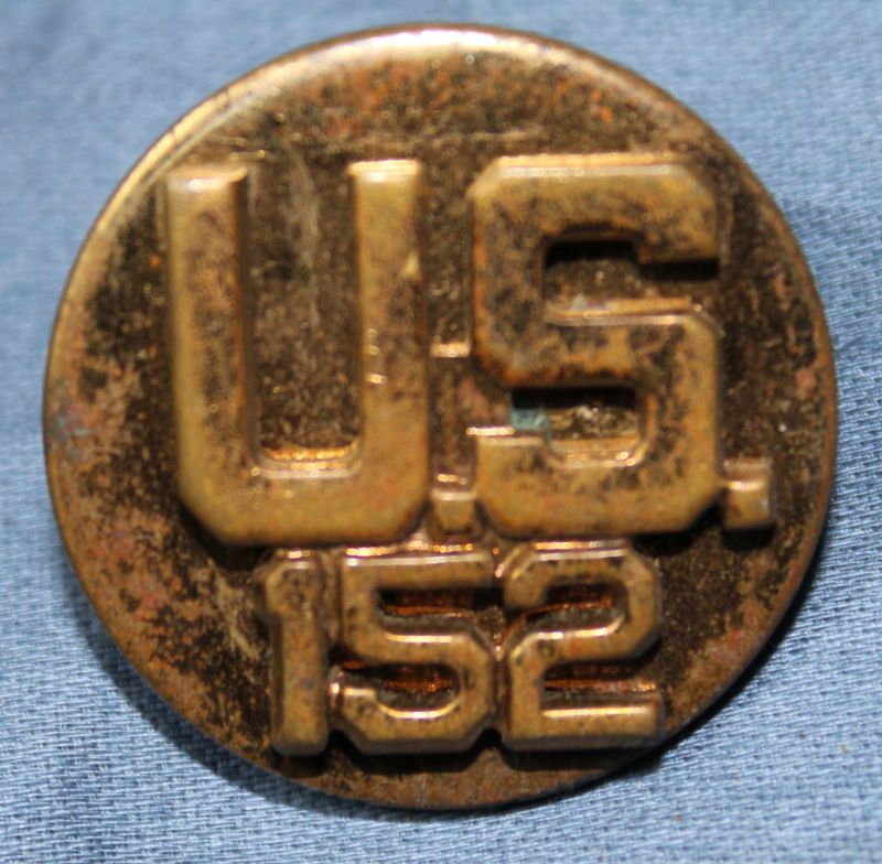 WWII US 152 Collar Disk – Griffin Militaria