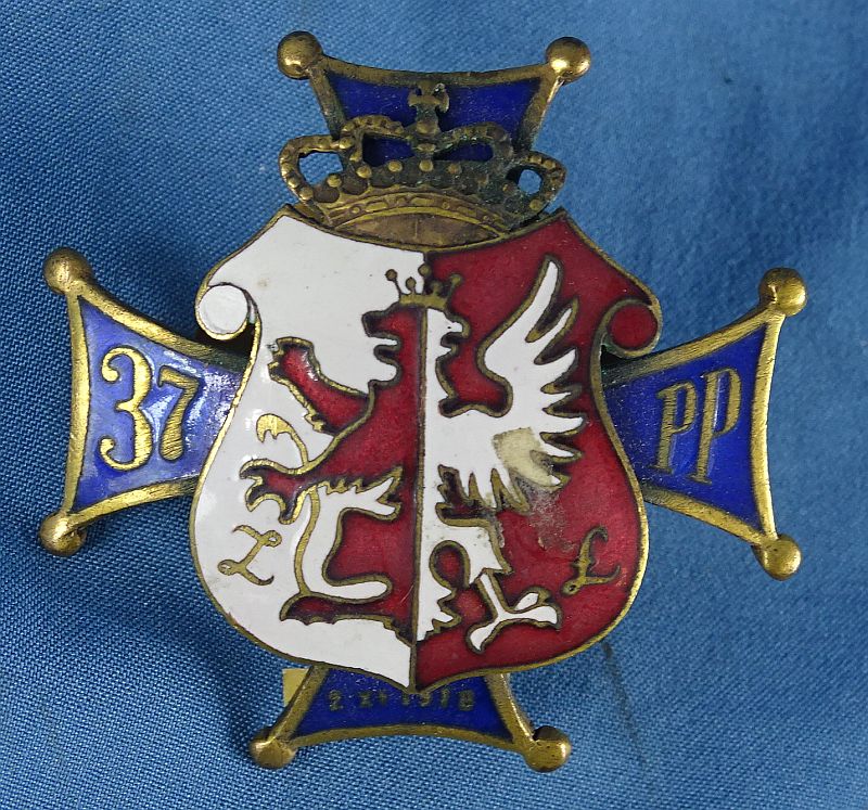 Polish 37th Infantry Regiment Badge – Griffin Militaria
