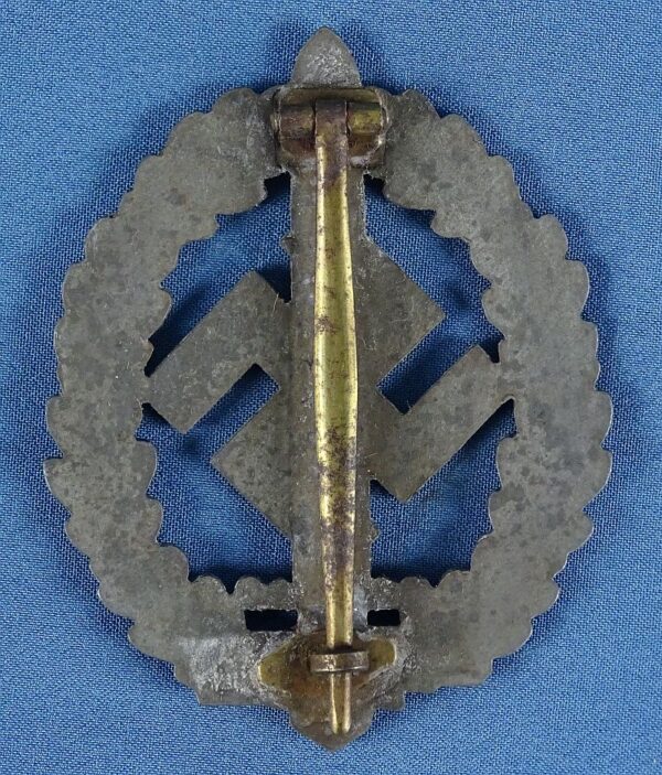 SA Military Sports Badge for War Wounded RZM M1/52 (Deschler & Sohn) - Image 2