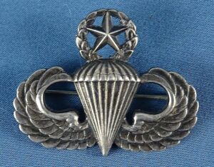 Pin Back Command Airborne Paratrooper Wing