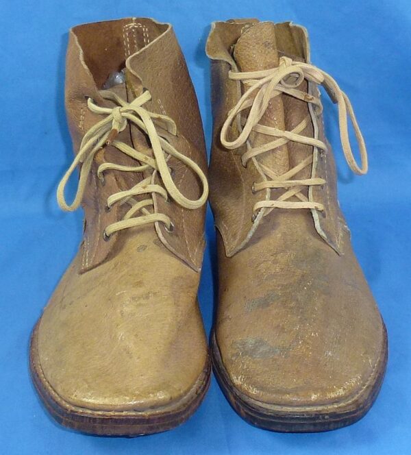 1942 Dated Japanese Army EM/NCO Ankle Boots - Image 2