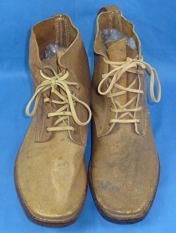 1942 Dated Japanese Army EM/NCO Ankle Boots - Image 3