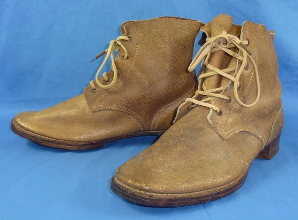1942 Dated Japanese Army EM/NCO Ankle Boots - Image 4