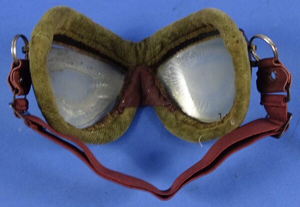 Cased WWII Japanese Pilot Goggles - Image 3