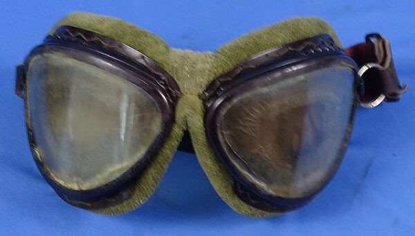 Cased WWII Japanese Pilot Goggles - Image 2