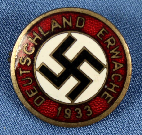 "Deutschland Erwache 1933" Enamel Badge