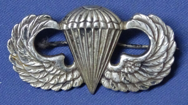 WWII Sterling Airborne Paratroop Pinback Jump Wings