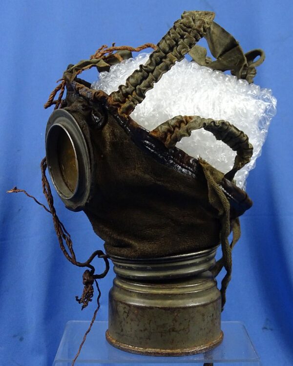 German Model 1917 Gas Mask in Carrying Canister - Image 3