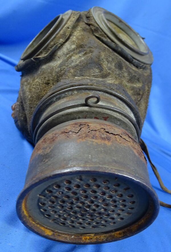 Named Landsturm Battalion WWI Model 1917 Gas Mask with Canister and Filters Carrying Bag - Image 5