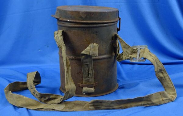 Named Landsturm Battalion WWI Model 1917 Gas Mask with Canister and Filters Carrying Bag - Image 15