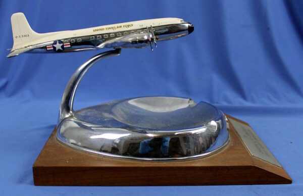 Large Desk Ashtray Presented to General Lyman Louis Lemnitzer, Chairman of the Joint Chiefs of Staff - Image 4