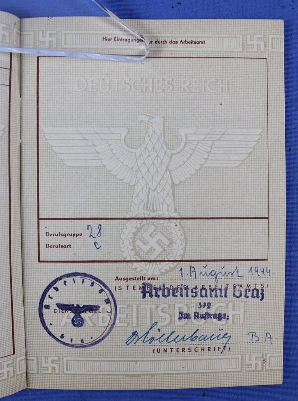 1944 German Arbeitsbuch - Image 4