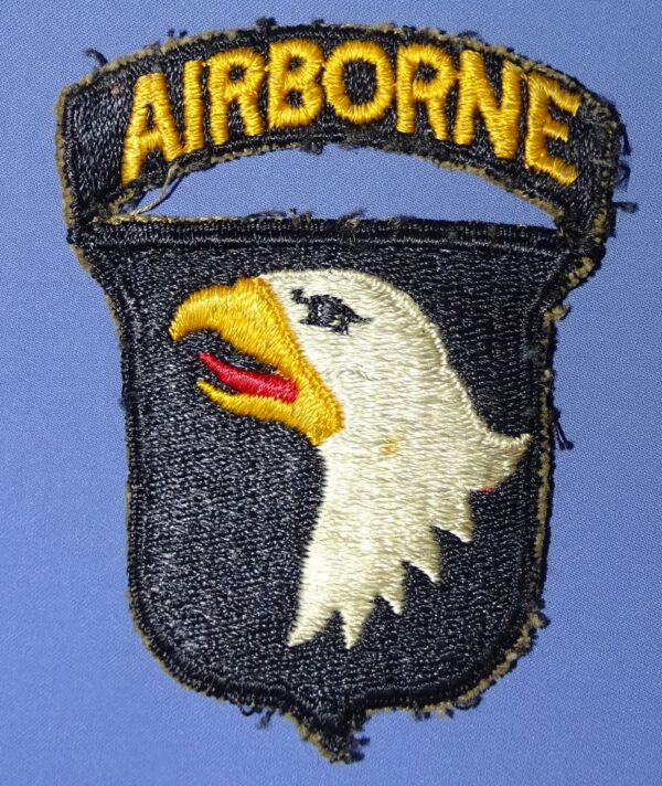 WWII One-Piece 101st Airborne Greenback Patch