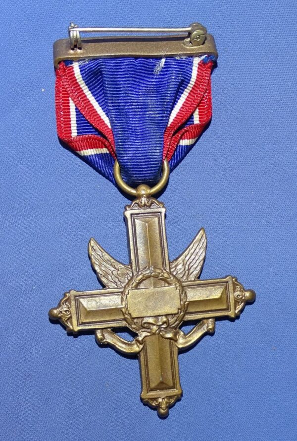 Full Wrap Brooch Distinguished Service Cross Number 17318 - Image 3