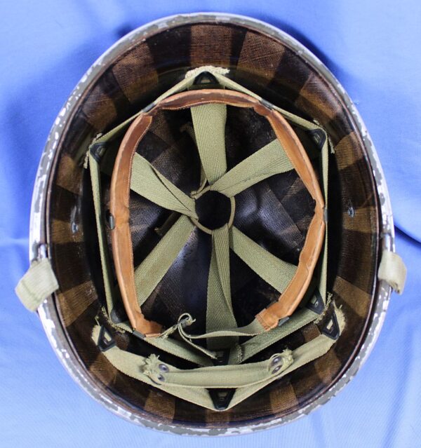 WWII Front Seam Fixed Bale M1 Combat Helmet - Image 7
