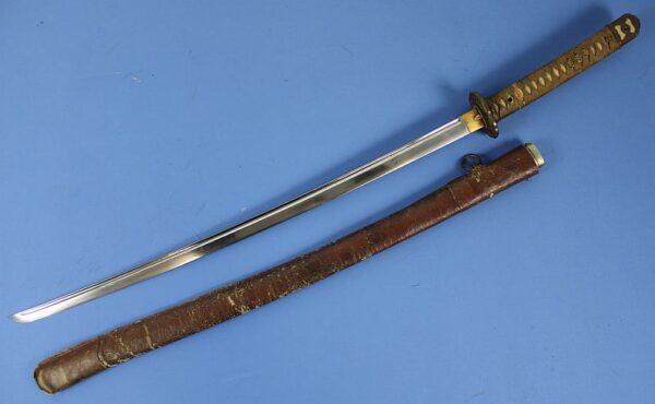 WWII Japanese Army Officer Shin Gunto Sword in Leather Combat Cover - Image 4