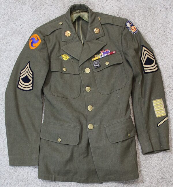 Named WWII 9th Air Force Master Sergeant Tunic
