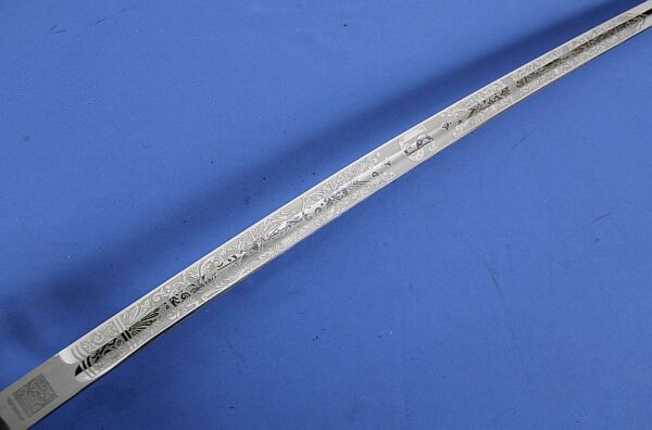 Post WWII Deluxe Model 1902 U.S. Army Officer Eagle Pommel Sword by Carl Eickhorn - Image 4