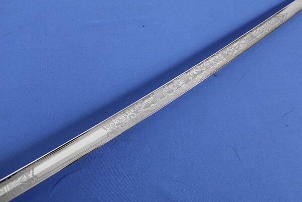 Post WWII Deluxe Model 1902 U.S. Army Officer Eagle Pommel Sword by Carl Eickhorn - Image 6