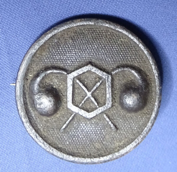 WWI Chemical Corps Pin Back Collar Disk