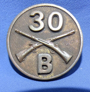WWI 30th Infantry Co B Collar Disk