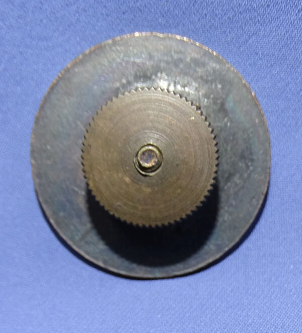 WWI Artillery "HQ" Collar Disk - Image 2