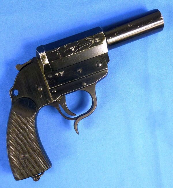 WWII German LP34 Signal Flare Pistol in 1959 Holster with Flares - Image 2