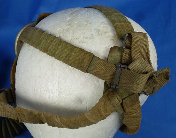 Rare WWII Japanese Navy Gas Mask in Carrying Bag - Image 7
