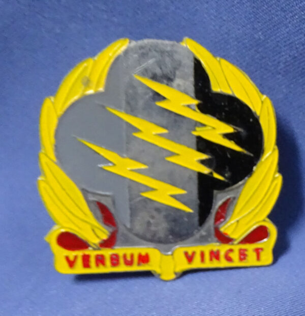 Vietnam 4th Psychological Operations Group Beercan DI/Crest