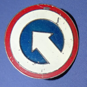 Vietnam 1st Logistical Command Beercan DI/Crest
