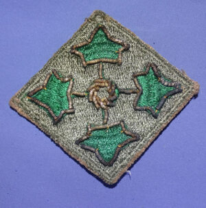 WWII 4th Infantry Division Issue Patch with Bullion Details