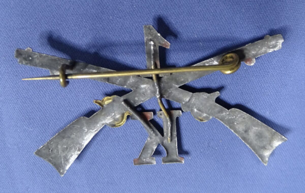 1870's 1st Infantry Co K Lead Filled Cap Badge - Image 2