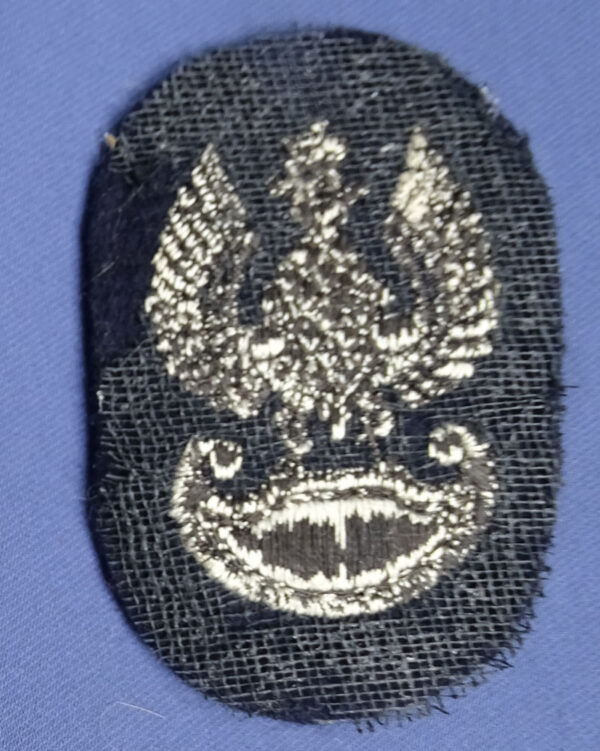 WWII Polish Army Cloth Beret Cap Insignia - Image 2