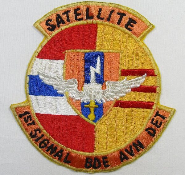 1st Signal Brigade Aviation Detachment Patch