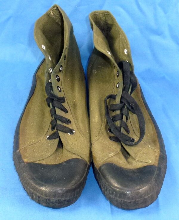 US Army Canvas Jungle Boots "Made in Cuba" dated 1946 - Image 2