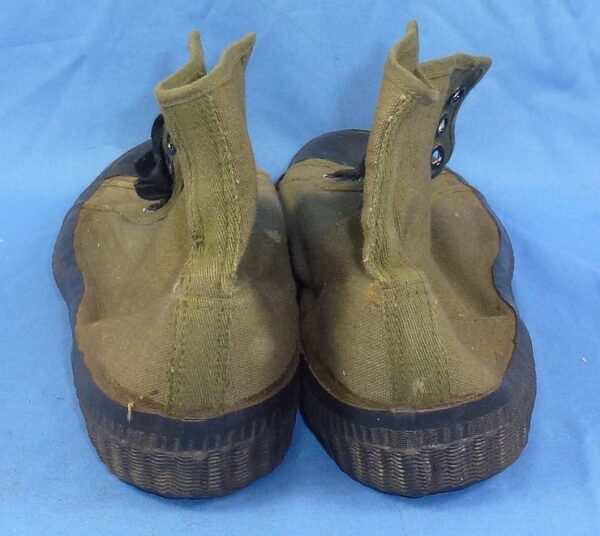 US Army Canvas Jungle Boots "Made in Cuba" dated 1946 - Image 4
