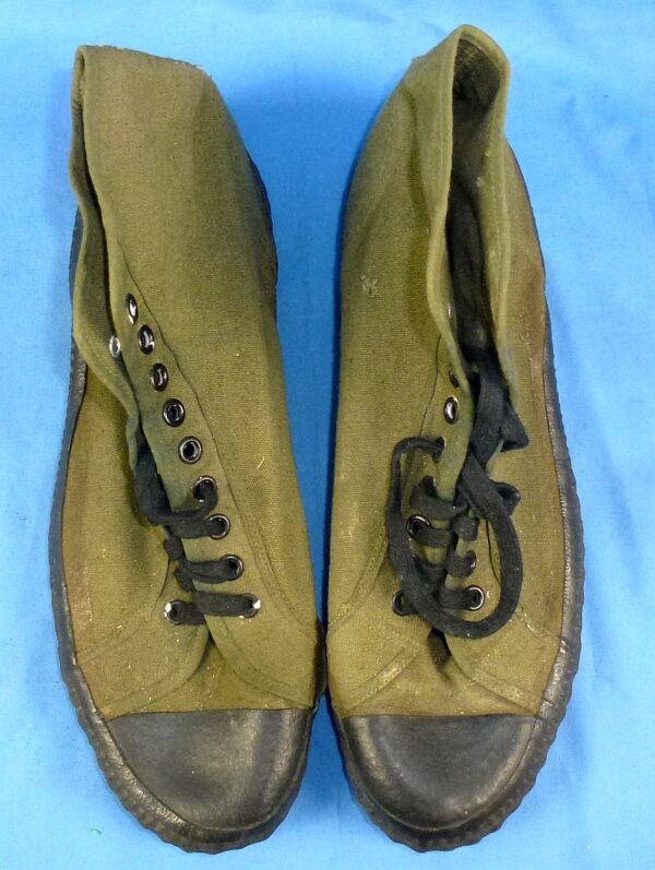 US Army Canvas Jungle Boots "Made in Cuba" dated 1946 - Image 5